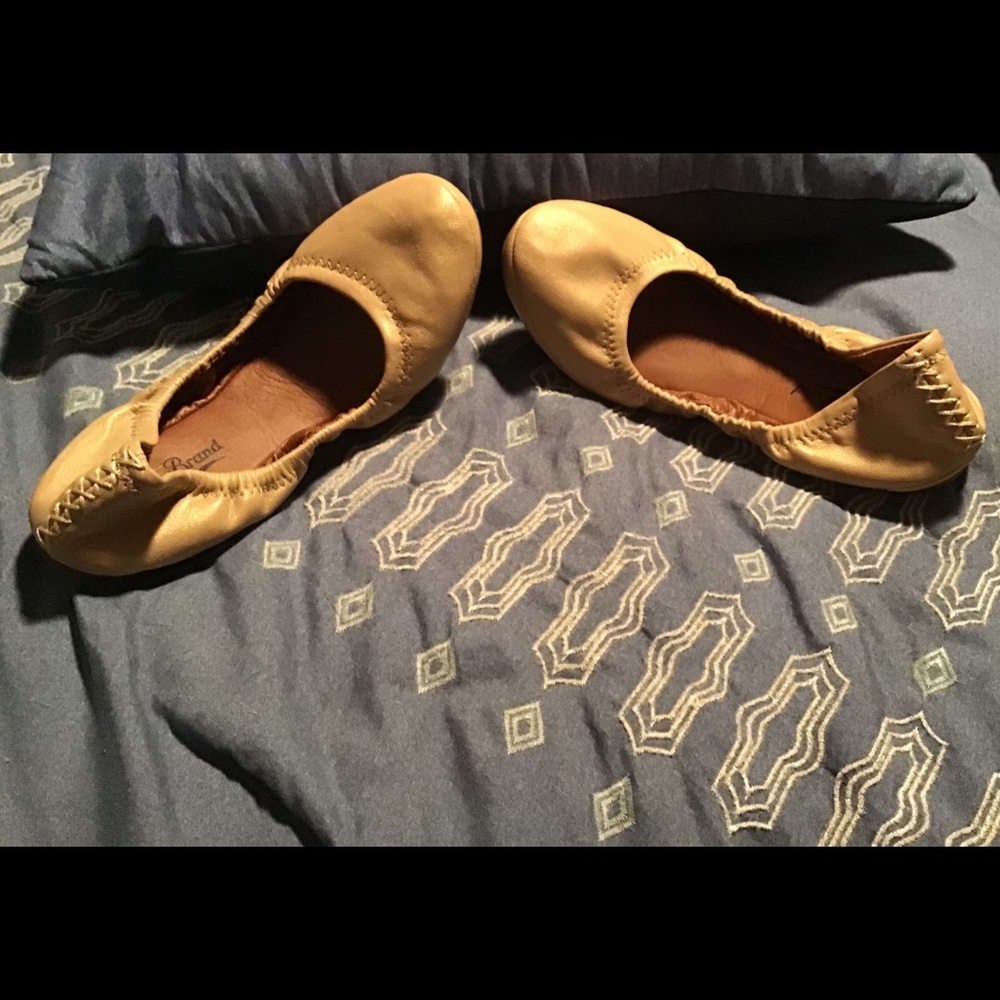Tan Lucky Flats